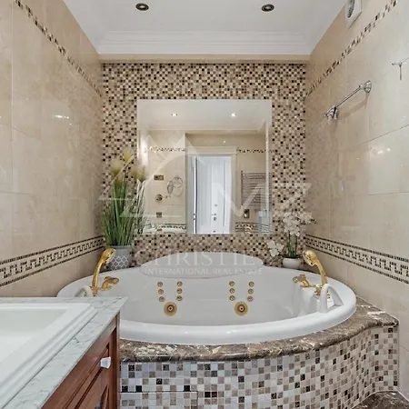 Luxury Apartment With Sea View On The First Line Promenade Des Anglais Niza Exterior foto